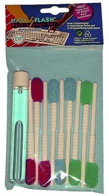 Data_Flash_Tastatur_Reinigungsset_15ml_Reinigungsfluessigkeit_10_teilig