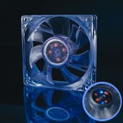 Akasa_Crystal_2LED_Transparent_Fan_80mm_blau_Luefter_Drehzahl_Foerdermenge_CFM_Foerdervolumen_80_m
