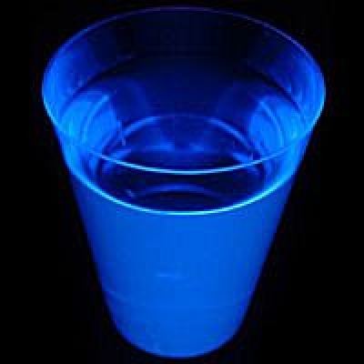 Wasserzusatz_Power_Fluid_UV_activ_blau_Wasserzusaetze_UV_Licht_Korrosionsschutz_Schleim_Schutz_R